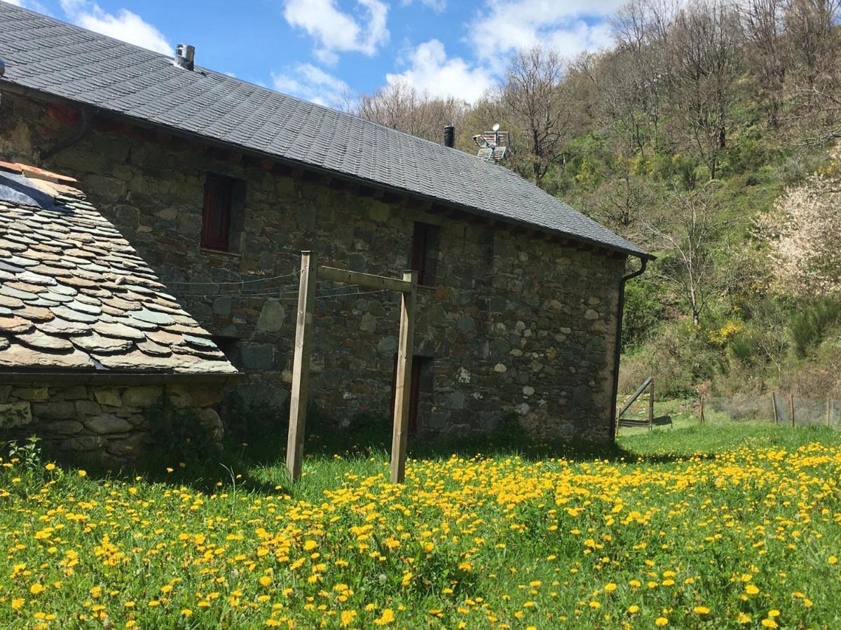 Can Bertran Fornells de la Montaña Exterior foto